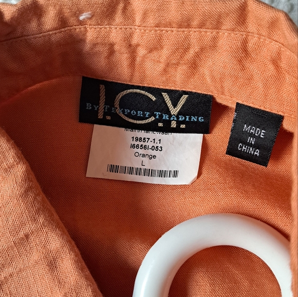 Linen Button-Up Shirt - Picture 3 of 8